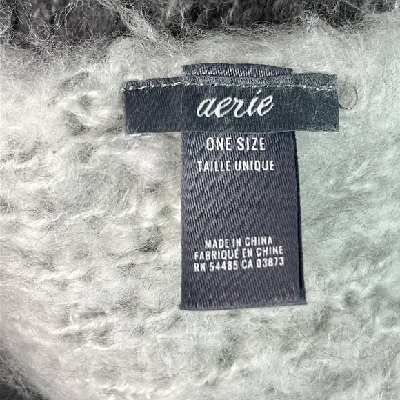 AERIE SCARF DARK GRAY AND LIGHT GRAY FUZZY KNIT ONE SIZE 22x80 NWOT - Picture 2 of 7
